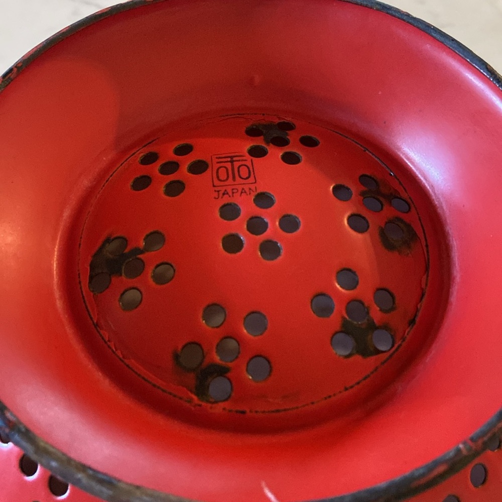 Fire engine, red colander - Picture 4 of 9